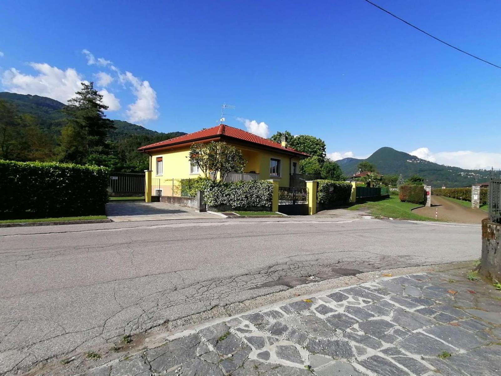 Casa Vacanza Elena San Bernardino Verbano Exterior foto